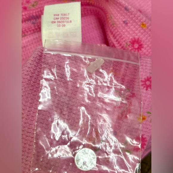 VS PINK Floral Long sleeve Thermal/Henley - Picture 7 of 10